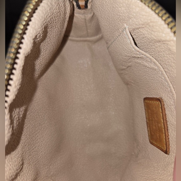 Louis Vuitton Monogram Canvas Cosmetic Pouch - Picture 14 of 16